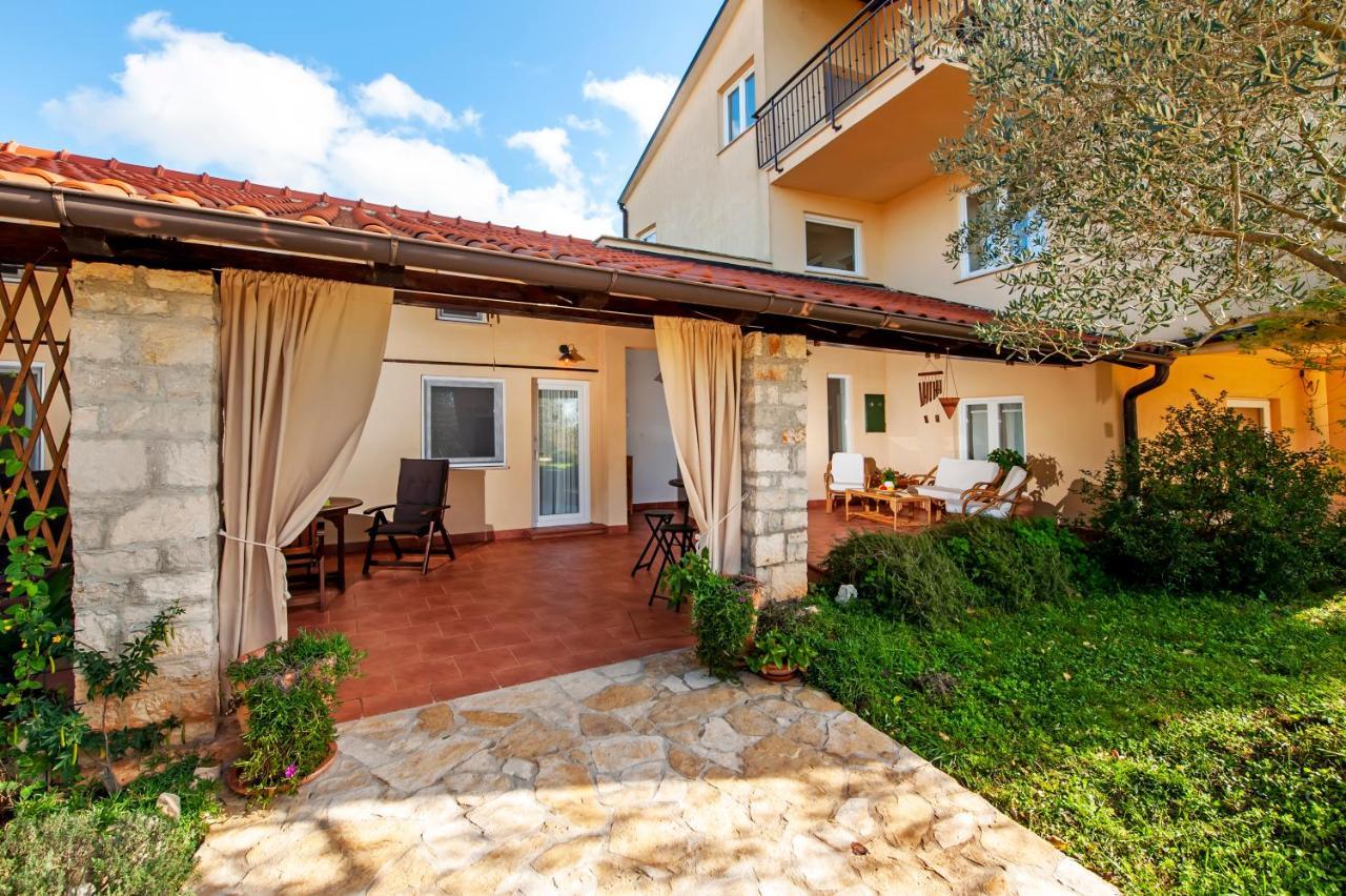 Sorici Apartments Fra & Mar With Swimming Pool In 2025 מראה חיצוני תמונה